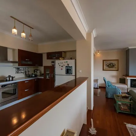 Enjoy Sea View At Fully Equipped By The Beach *